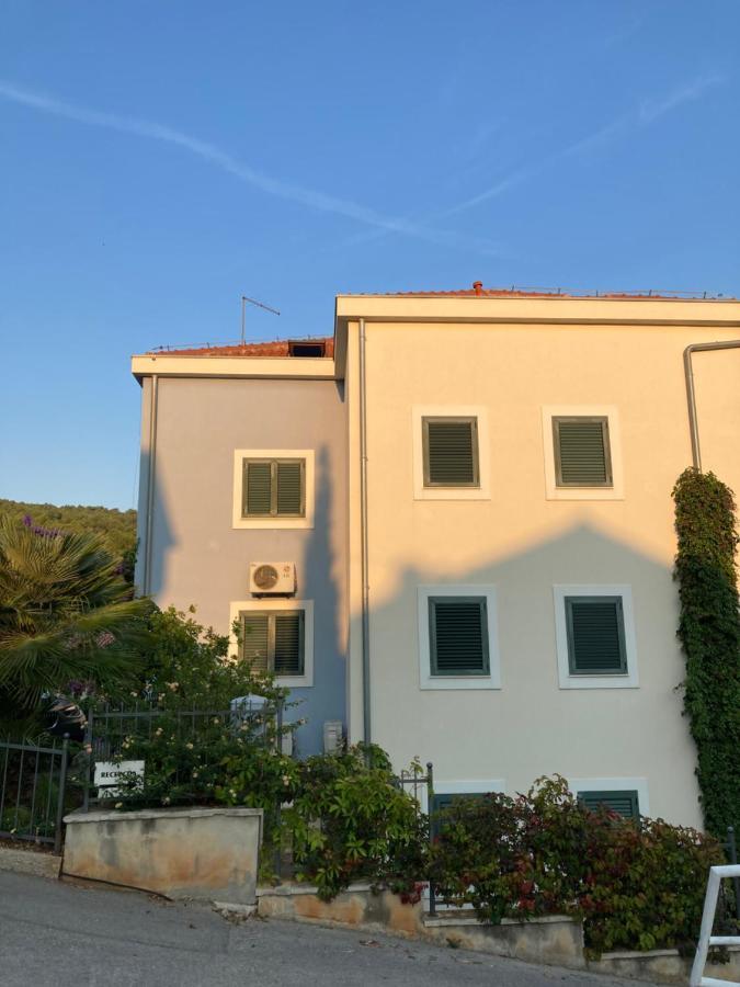 Trogir, Villa Salena, Residenz Ciovo Pearl, Slatine, Island Ciovo, Split Bagian luar foto